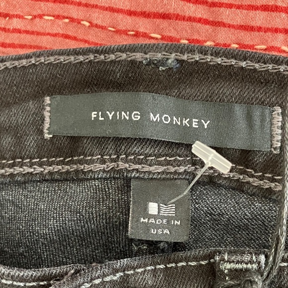 Flying Monkey women’s size 25 NWT black faded Denim jeans - Picture 2 of 15